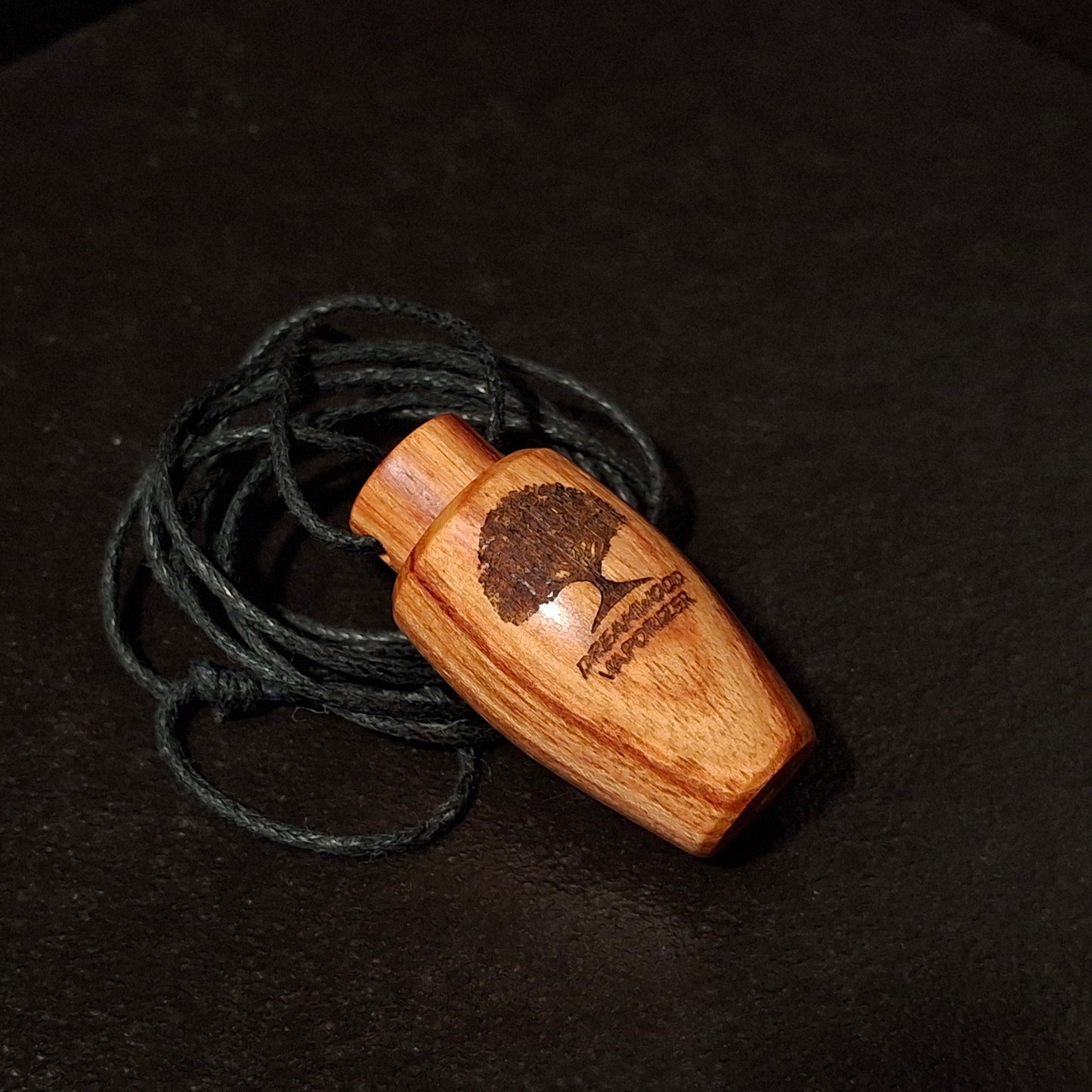 Dreamwood Pendant – Halskette aus Bahia Rosenholz