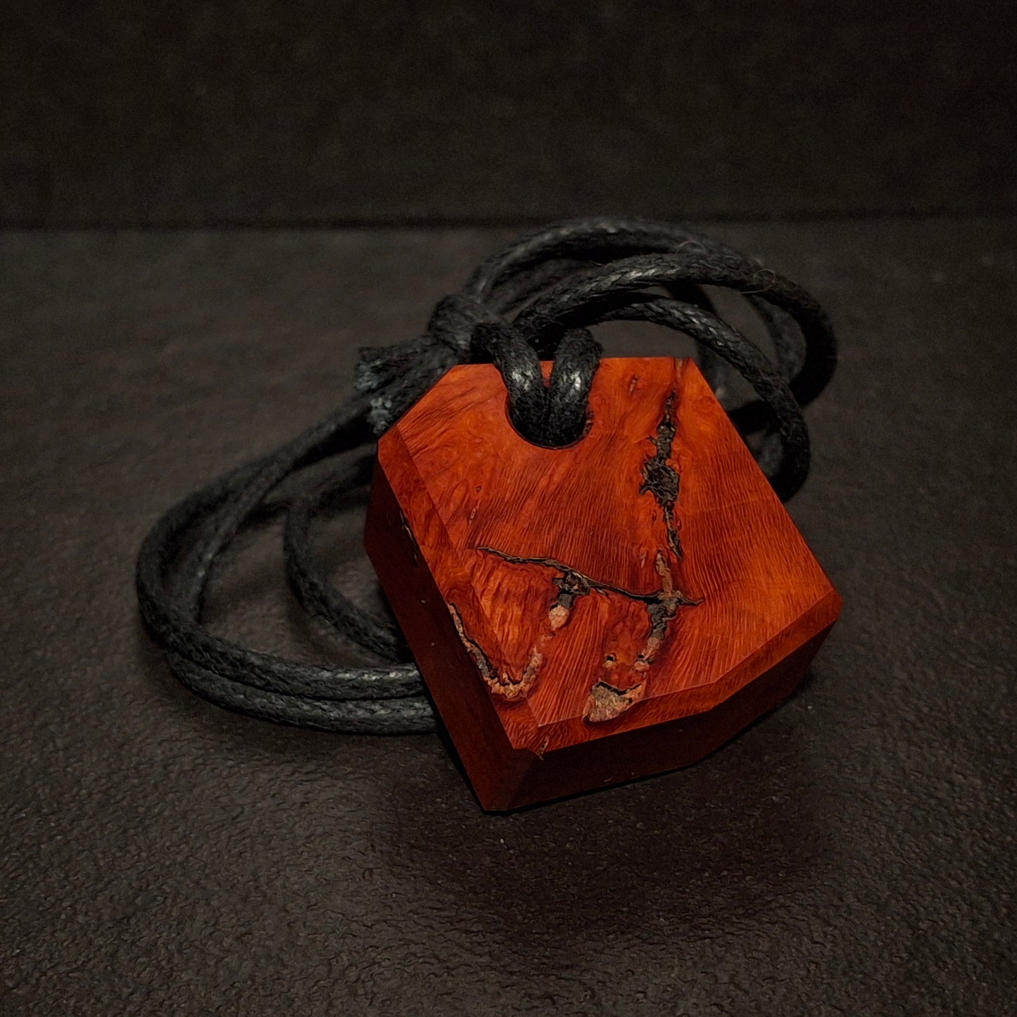 Dreamwood Pendant – Halskette aus Red Mallee