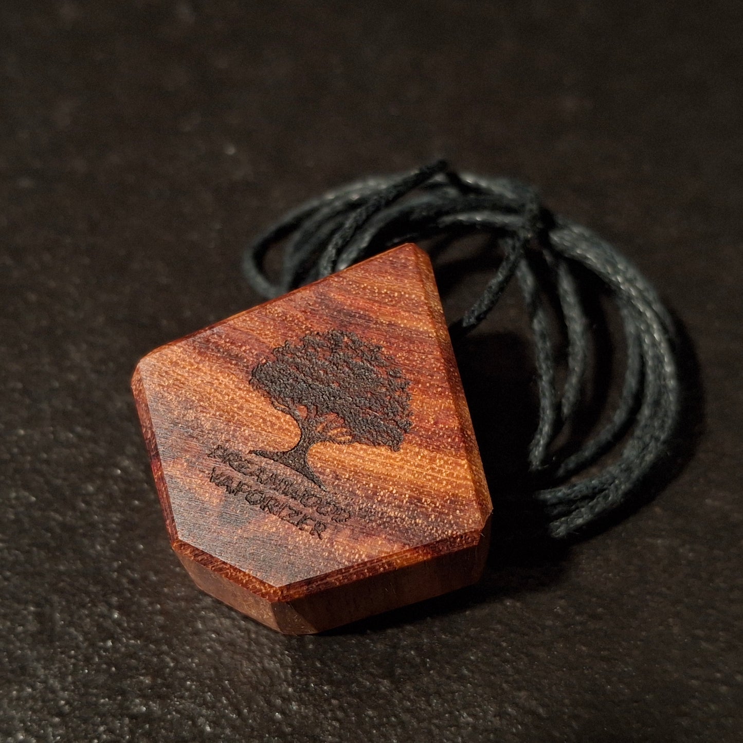 Dreamwood Pendant – Halskette aus Bahia Rosenholz #2